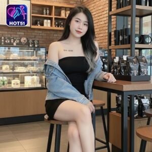 Read more about the article Hot51 Dibanding Aplikasi Live Lain: Review Jujur