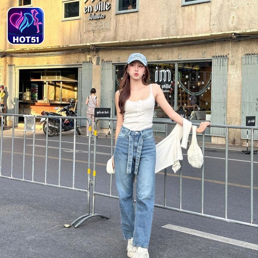 You are currently viewing Hot51 vs Bigo Live: Bandingkan Fitur Terbaik