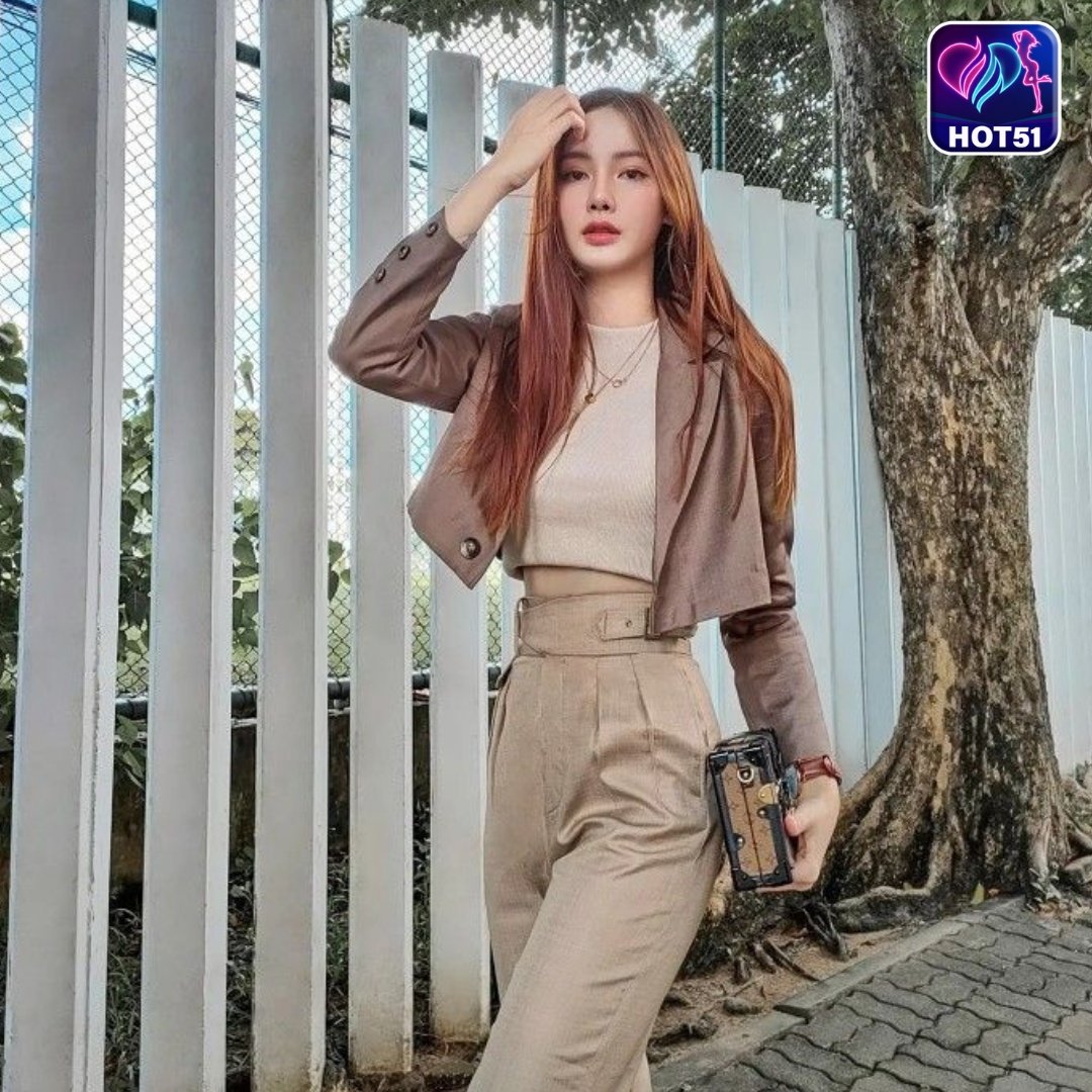 Read more about the article Hot51 Aplikasi Resmi: Aman, Legal, & Terpercaya